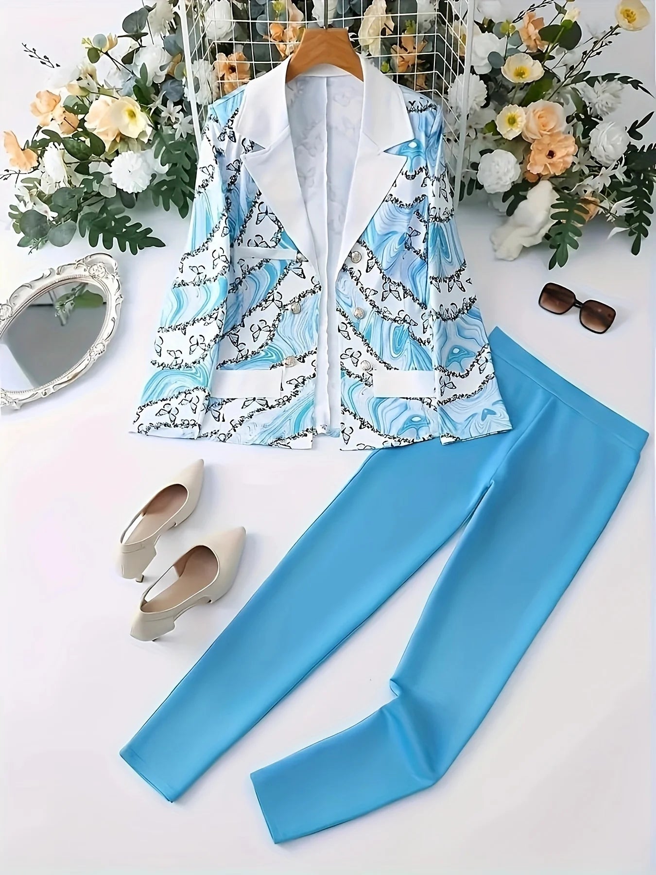 Ladies' Elegant Butterfly Print Two-Piece Suit, Long Sleeved Lapel Suit Jacket and Slim Fit Pants, Suitable for Office and Work