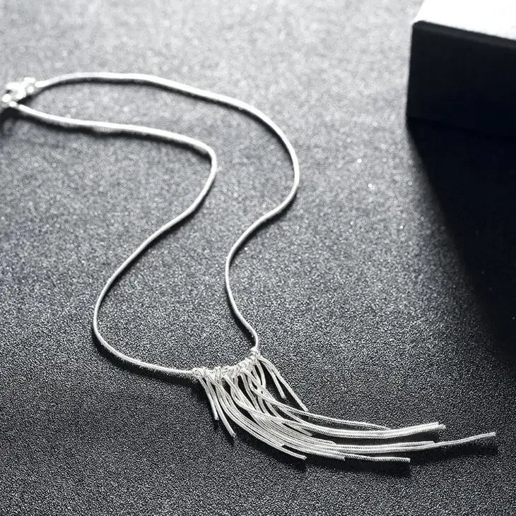 Fashion silver color jewelry elegant charms retro exquisite heart pendant necklace women