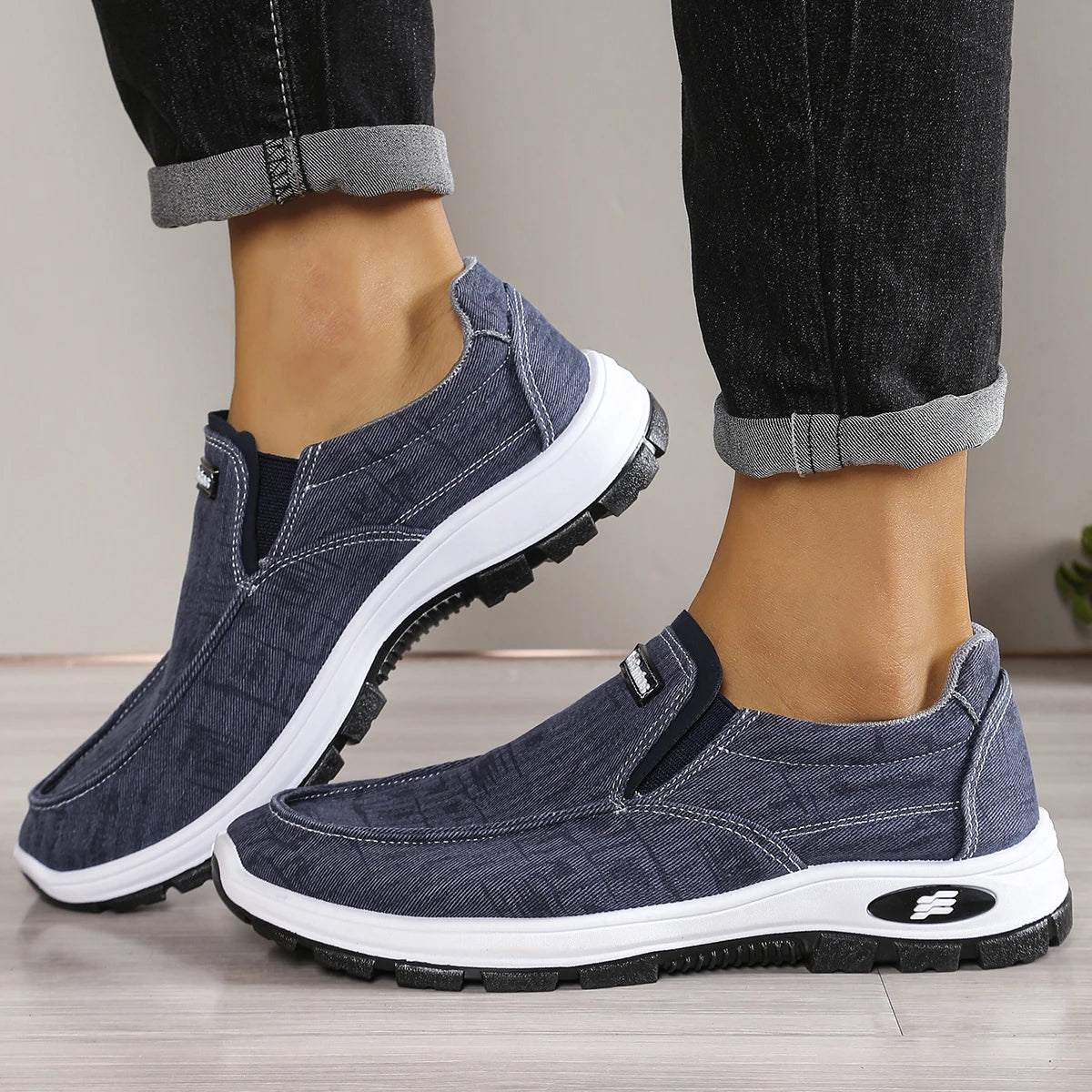 Man shoes Fabric Insole for Sports and Daily Wear, Plus Size,  casual sneakers designer shoes Canvas Loafers